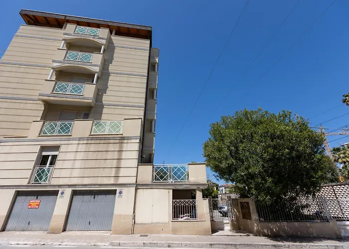 Felici Al Mare - 200 Metri Dalla San Benedetto del Tronto