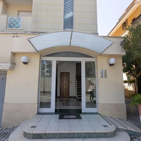 Felici Al Mare - 200 Metri Dalla San Benedetto del Tronto